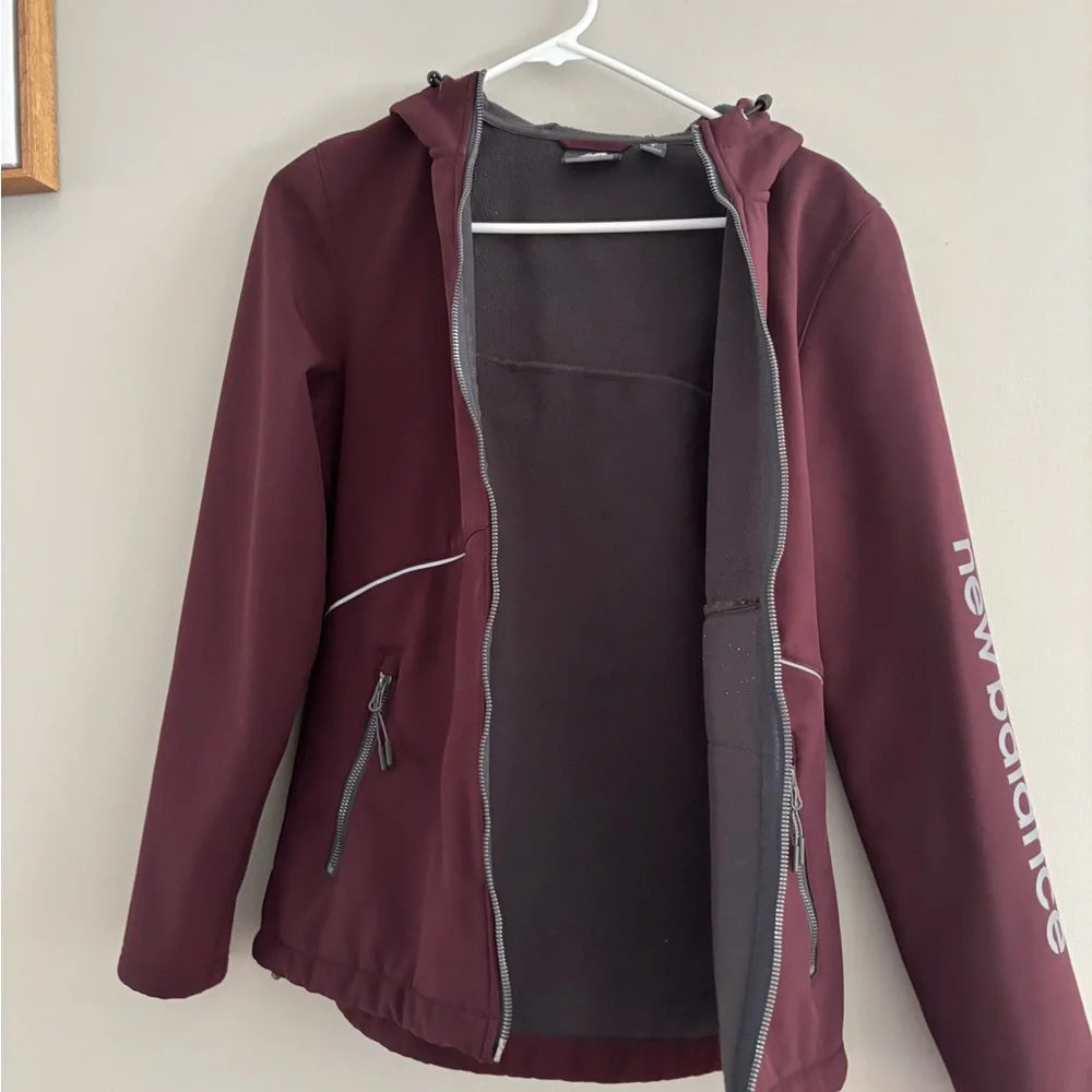 New Balance Women's Burgundy Utility Jacket - Picture 4 of 4